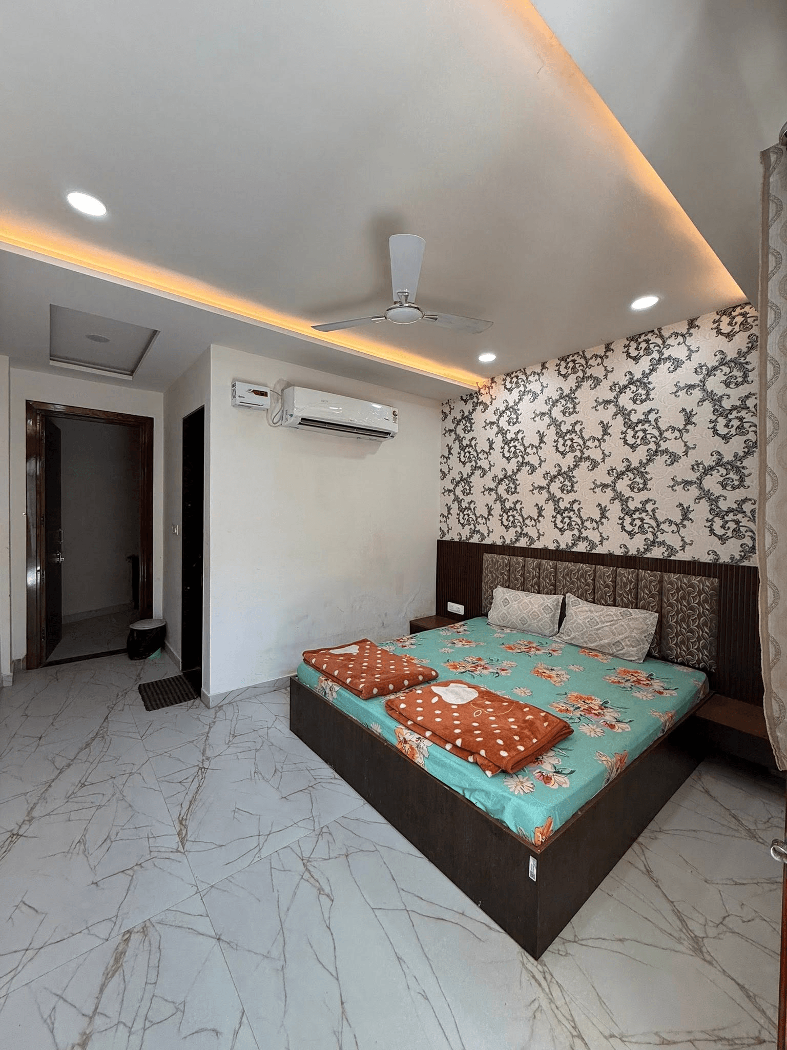 Double Bed Room
